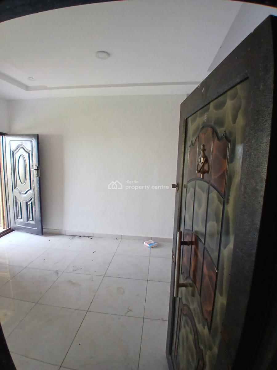 1 Bedroom Apartment, Ogombo, Ajah, Lekki Phase 2, Lekki Phase 2, Lekki, Lagos, Mini Flat (room and Parlour) for Rent