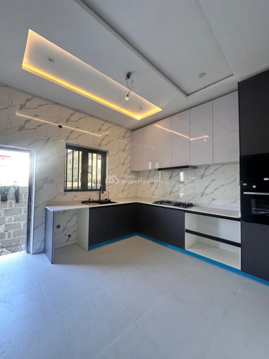 Clean and Secured 4bedroom Duplex, New Road By The Coastal Road, Lekki, Lagos, Terraced Duplex for Sale