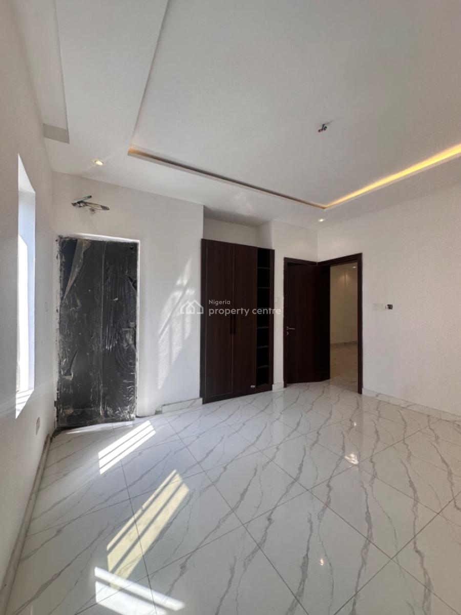 Clean and Secured 4bedroom Duplex, New Road By The Coastal Road, Lekki, Lagos, Terraced Duplex for Sale