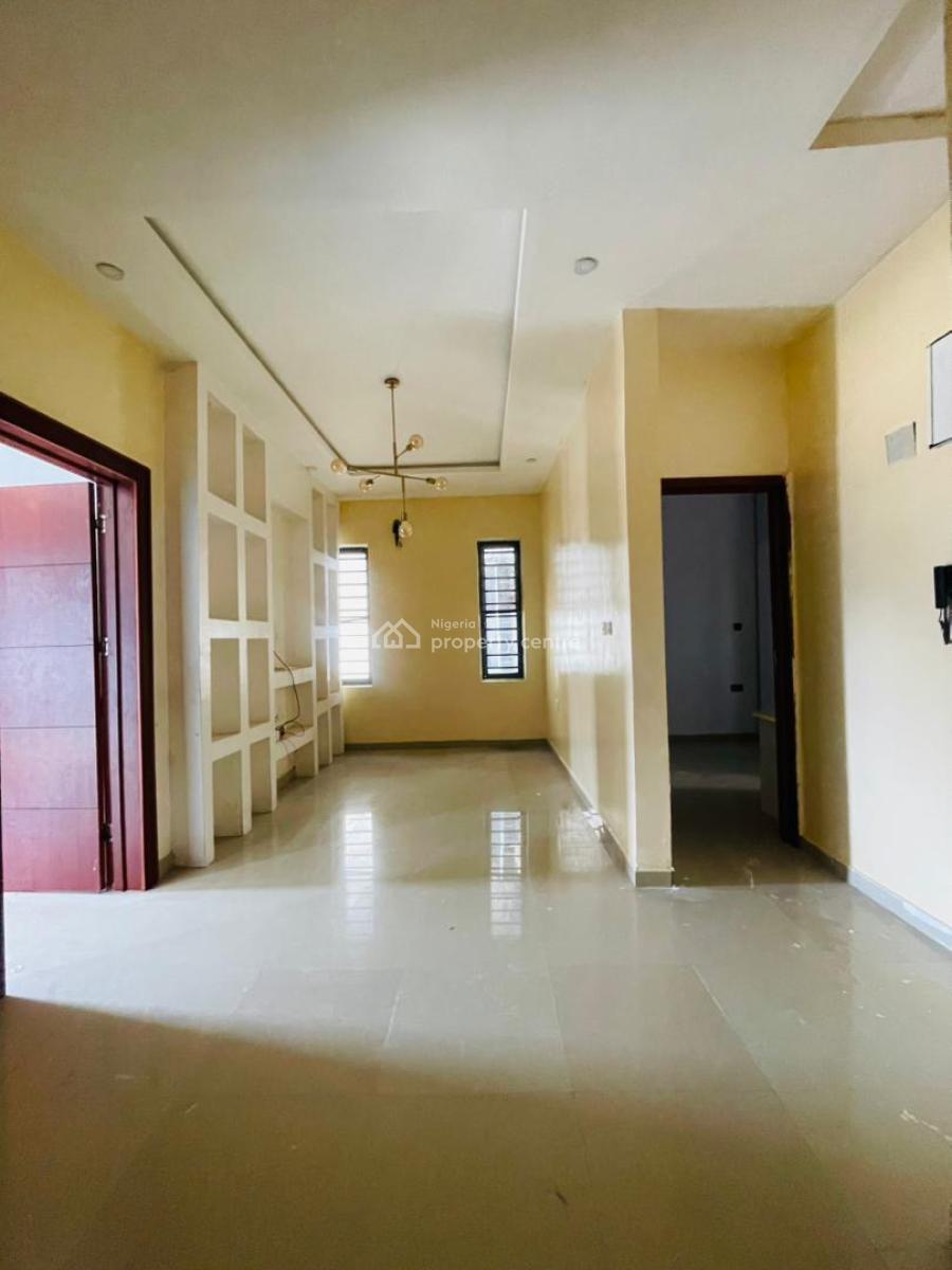 Beautiful Self Compound Semi Detached Duplex with Bq, Orchid Road, Very Secure and Serene Estate, Zero Flooding, Lekki, Lagos, Semi-detached Duplex for Rent