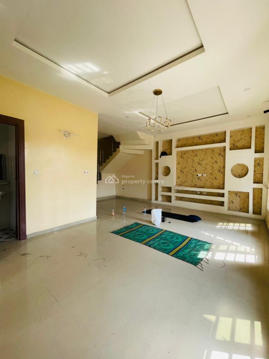 Beautiful Self Compound Semi Detached Duplex with Bq, Orchid Road, Very Secure and Serene Estate, Zero Flooding, Lekki, Lagos, Semi-detached Duplex for Rent