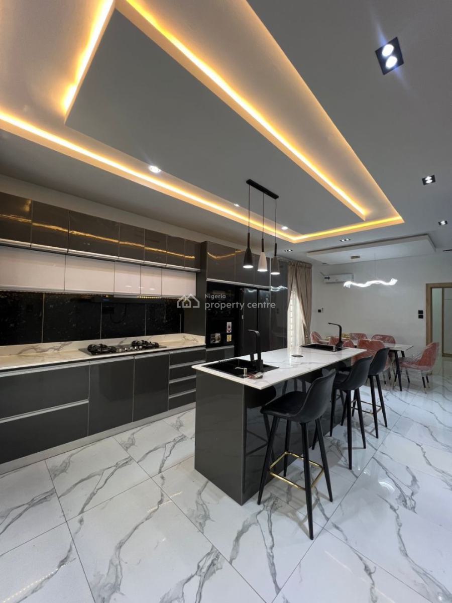 Luxury 6 Bedroom Home, Gowon Estate Extension Egbeda, Egbeda, Alimosho, Lagos, Detached Duplex for Sale