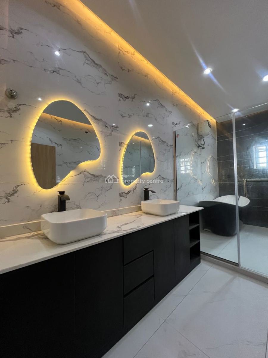 Luxury 6 Bedroom Home, Gowon Estate Extension Egbeda, Egbeda, Alimosho, Lagos, Detached Duplex for Sale