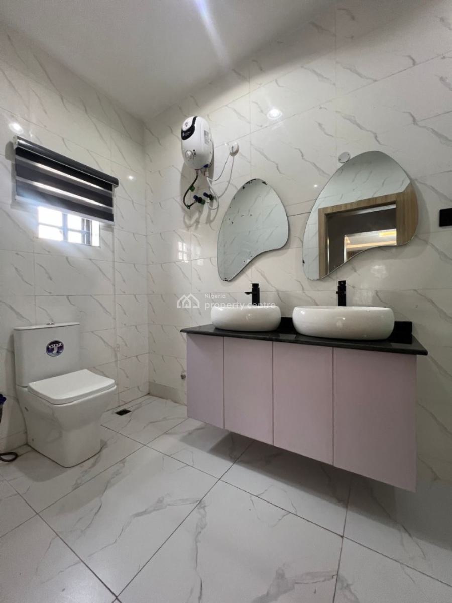 Luxury 6 Bedroom Home, Gowon Estate Extension Egbeda, Egbeda, Alimosho, Lagos, Detached Duplex for Sale