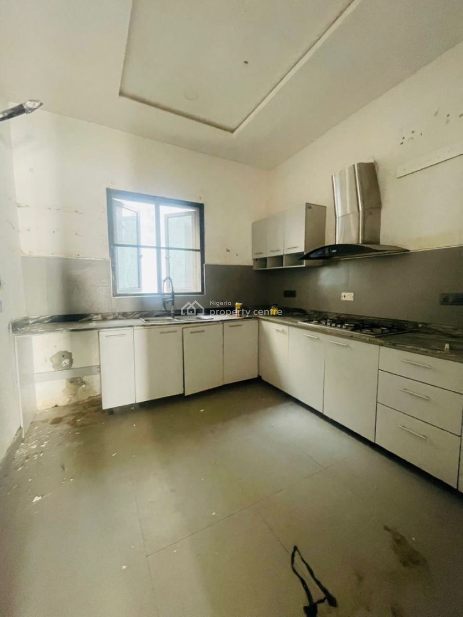 Beautiful and Well Maintained 2 Bedroom Apartment in a Priced Area, Very Secure and Serene Neighborhood, Flood Free, Ologolo, Lekki, Lagos, Flat / Apartment for Rent