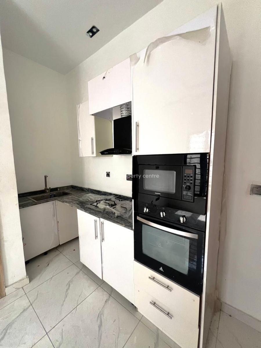 Contemporary Built 1 Bed Apartment with Pool Best for Investment, Very Secure and Gated Estate, Flood Free Roads and Good Access Roads, Ologolo, Lekki, Lagos, Flat / Apartment for Sale