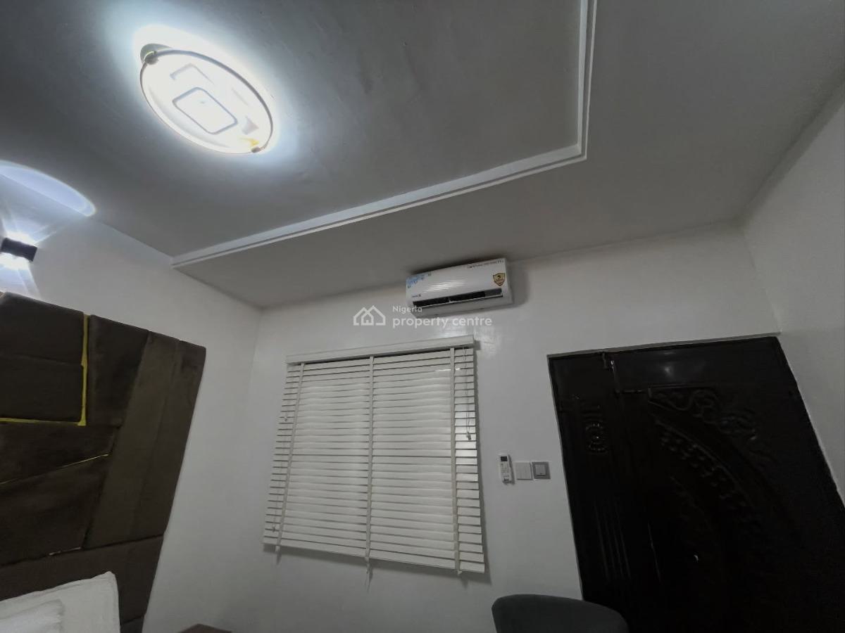 Kiscourt Studio Apartment, Off Command Ikola, Ipaja, Lagos, Flat / Apartment Short Let