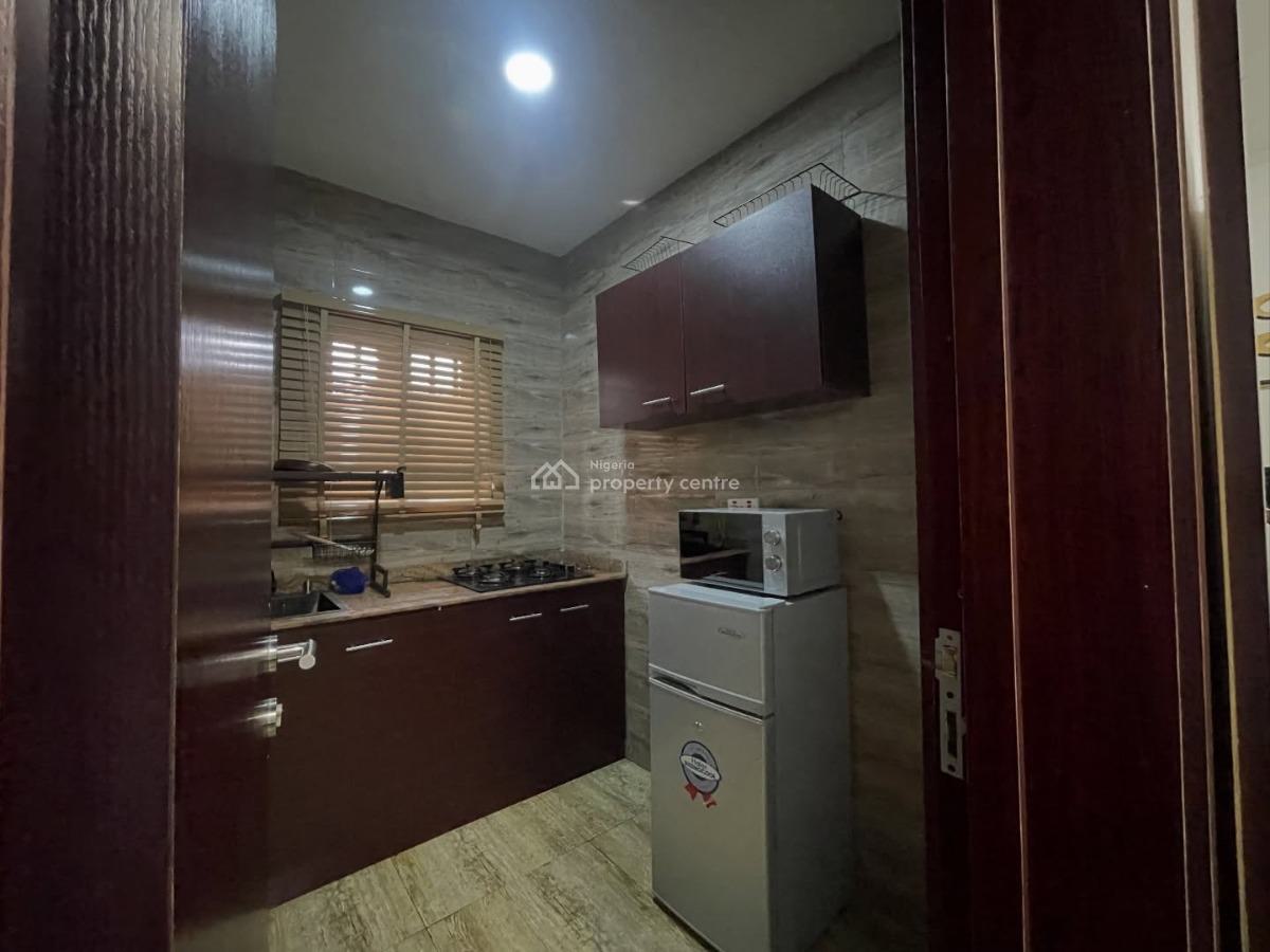 Kiscourt Studio Apartment, Off Command Ikola, Ipaja, Lagos, Flat / Apartment Short Let
