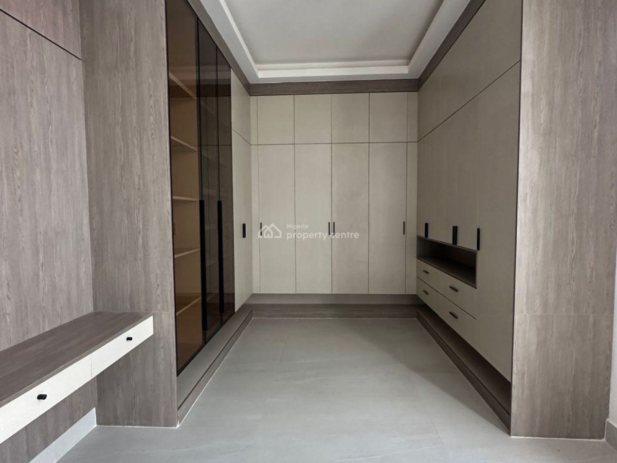 Investor Delight. Prime Location with Best Deal for Investors, Banana Island, Banana Island, Ikoyi, Lagos, Flat / Apartment for Sale