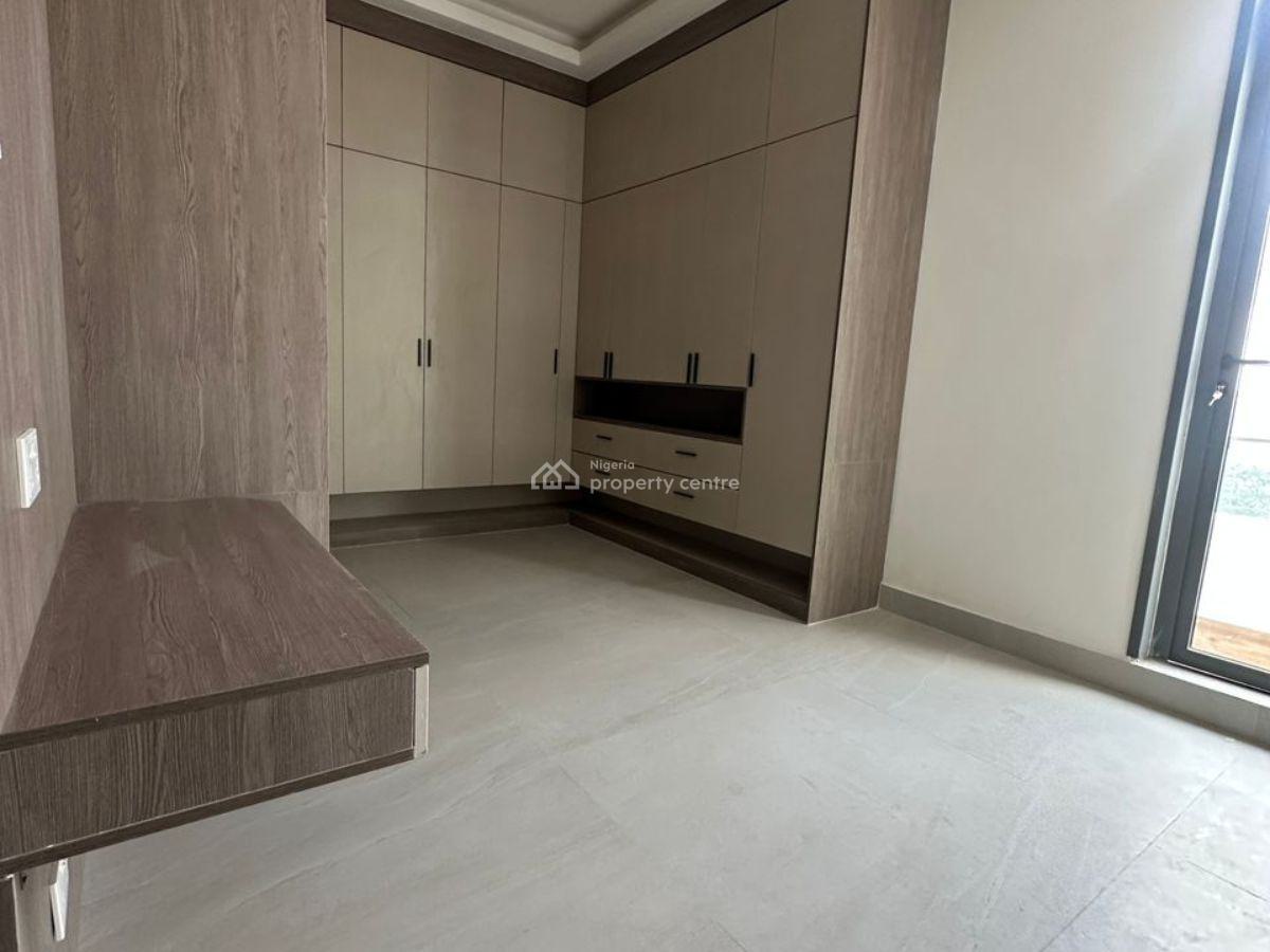 Investor Delight. Prime Location with Best Deal for Investors, Banana Island, Banana Island, Ikoyi, Lagos, Flat / Apartment for Sale