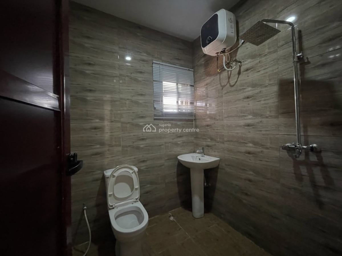 Kiscourt 1 Bedroom Apartment, Off Command Ikola, Ipaja, Lagos, Flat / Apartment Short Let
