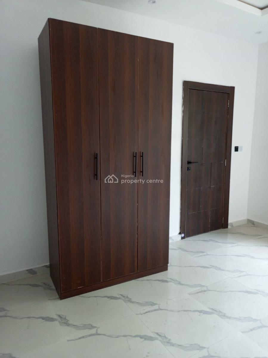 New Sharp 2bedroom Video Available, Ologolo, Lekki, Lagos, Flat / Apartment for Rent