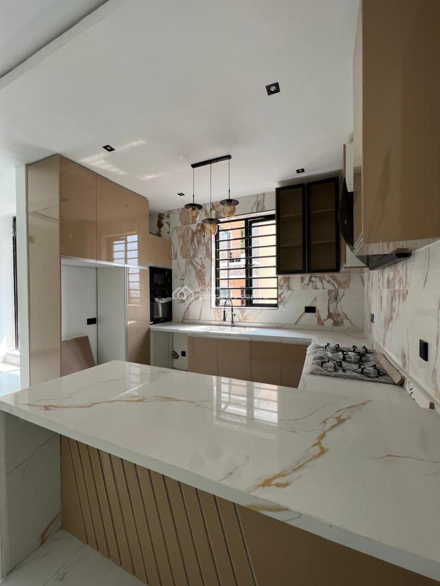 2 Bedroom Flat with Boys Quarters, Lekki Phase 1, Lekki, Lagos, Flat / Apartment for Sale