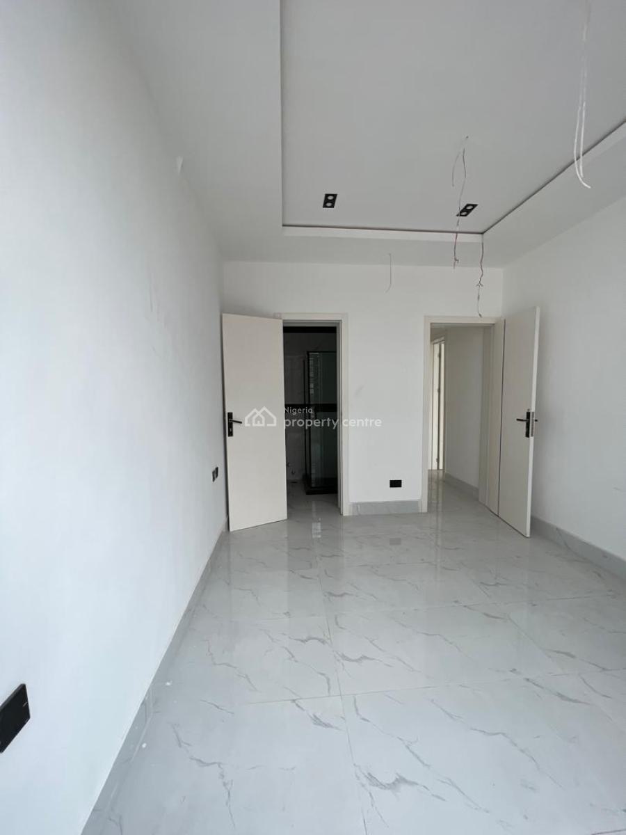 2 Bedroom Flat with Boys Quarters, Lekki Phase 1, Lekki, Lagos, Flat / Apartment for Sale