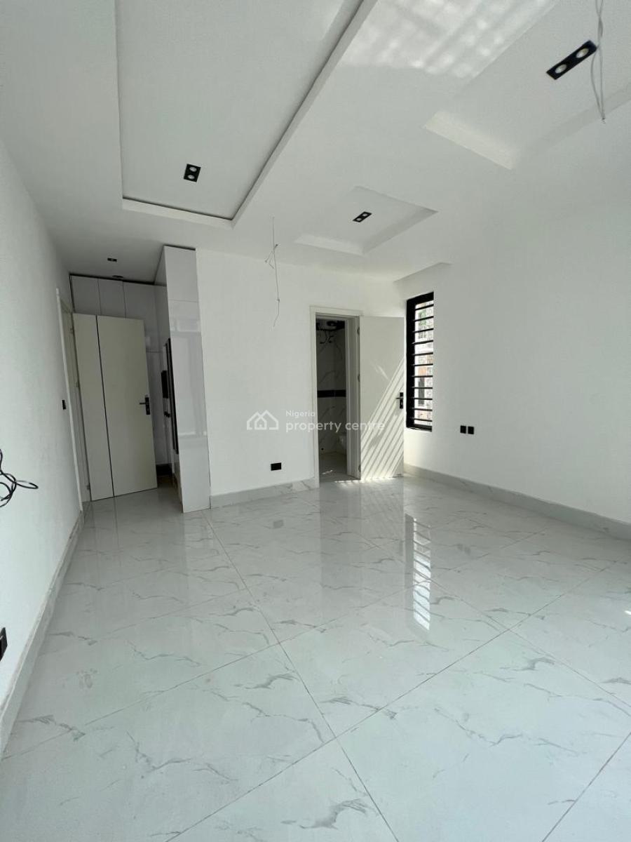 2 Bedroom Flat with Boys Quarters, Lekki Phase 1, Lekki, Lagos, Flat / Apartment for Sale