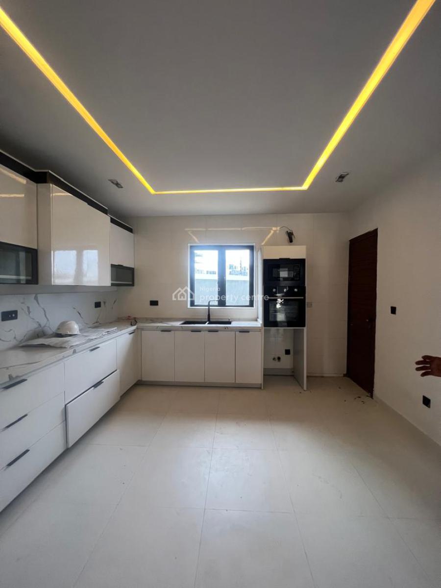 4 Bedroom Terrace Duplex with Boys Quarters, Lekki Phase 1, Lekki, Lagos, Terraced Duplex for Sale