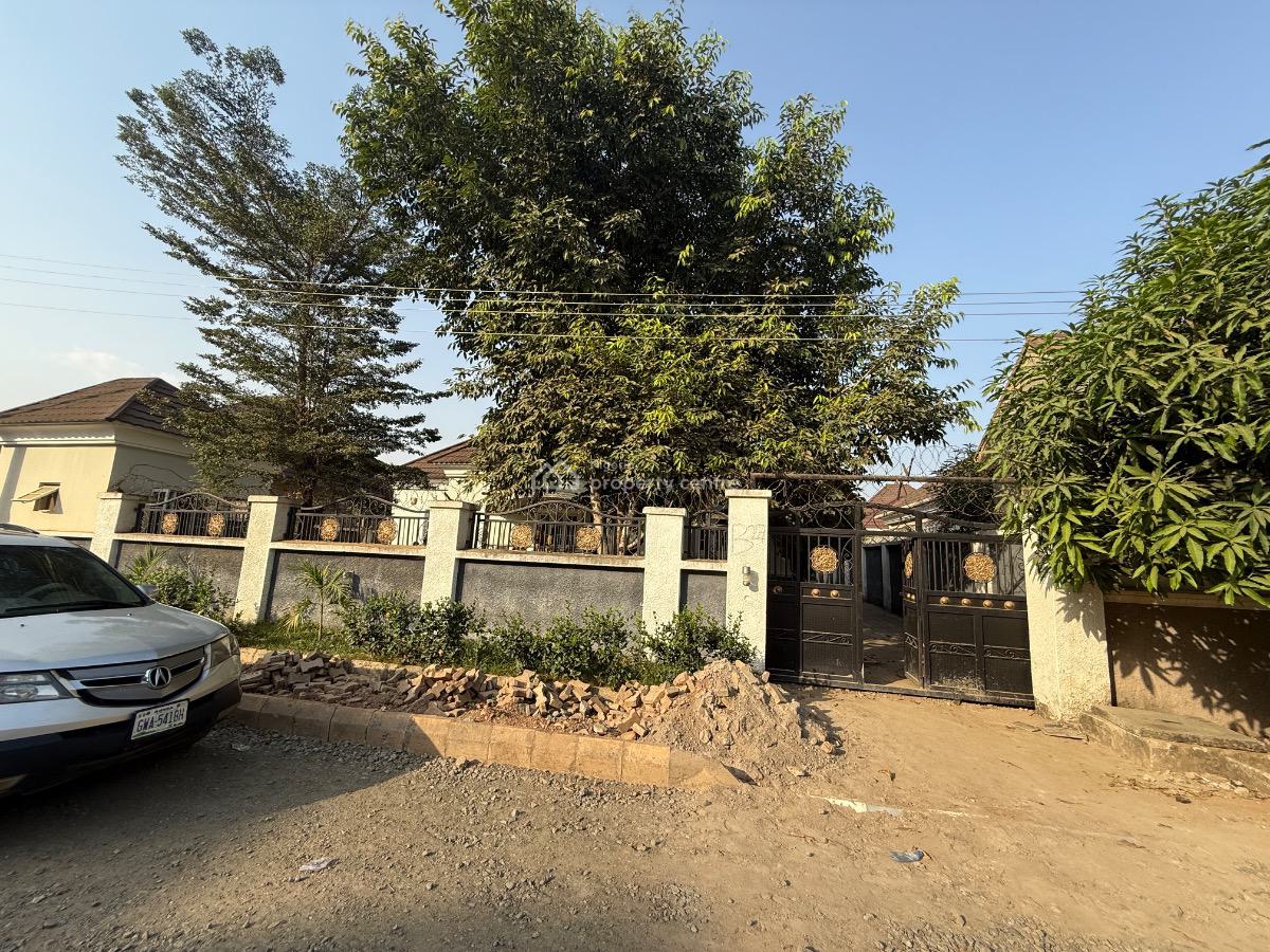 a Standard Home in a Cozy Estate Neighborhood, Close to Sunnyvale and Kabusa Estate, Galadimawa, Abuja, Detached Bungalow for Sale