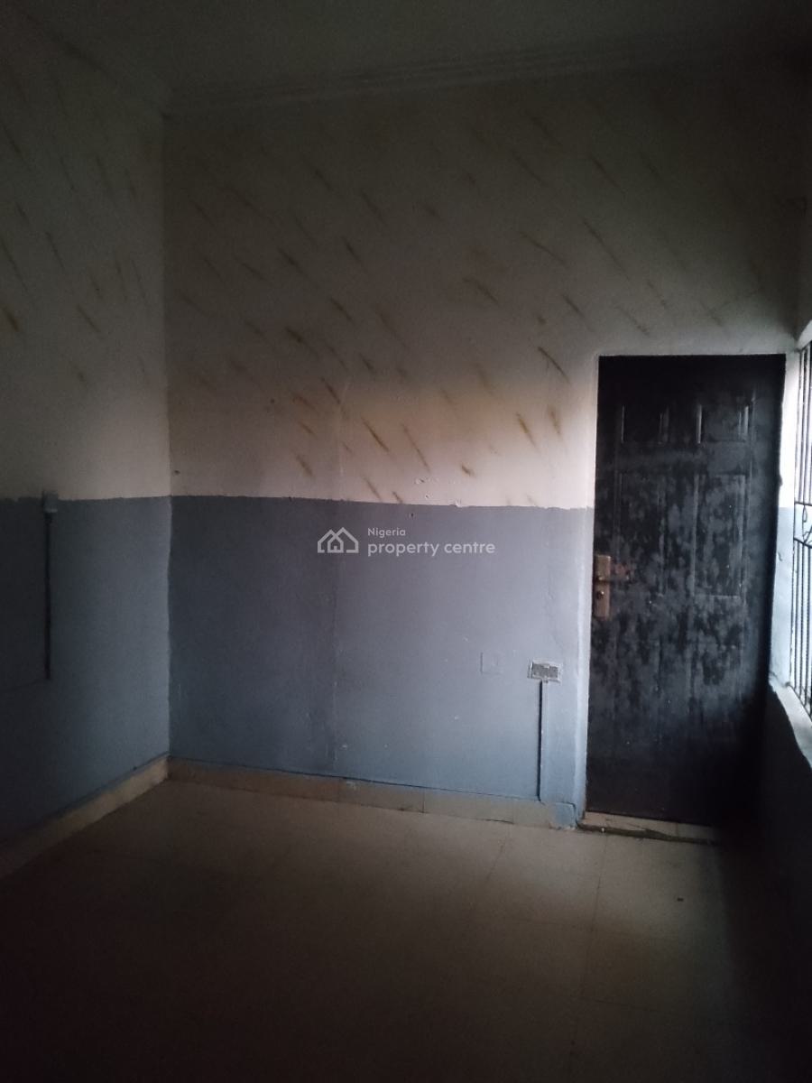 Very Spacious and Neat Self Contain, Ilaje Mobile Road, Ajah, Lagos, Self Contain (single Rooms) for Rent