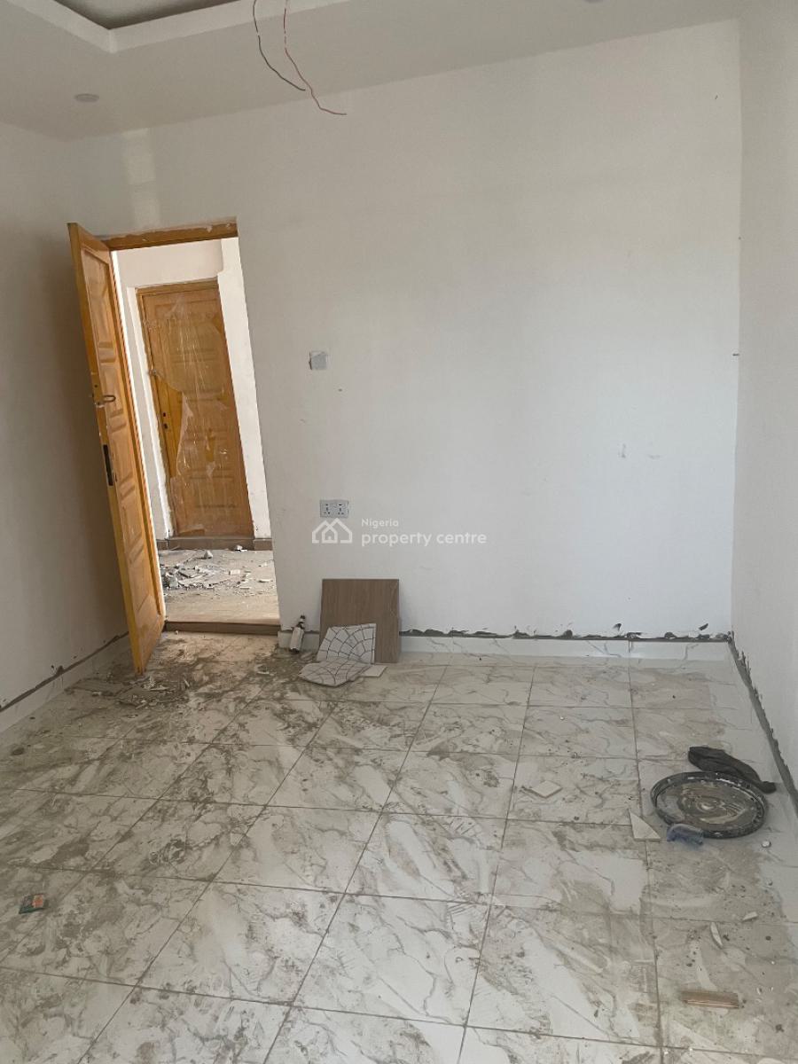 Miniflat, Pedro Road, Shomolu, Lagos, Mini Flat (room and Parlour) for Rent