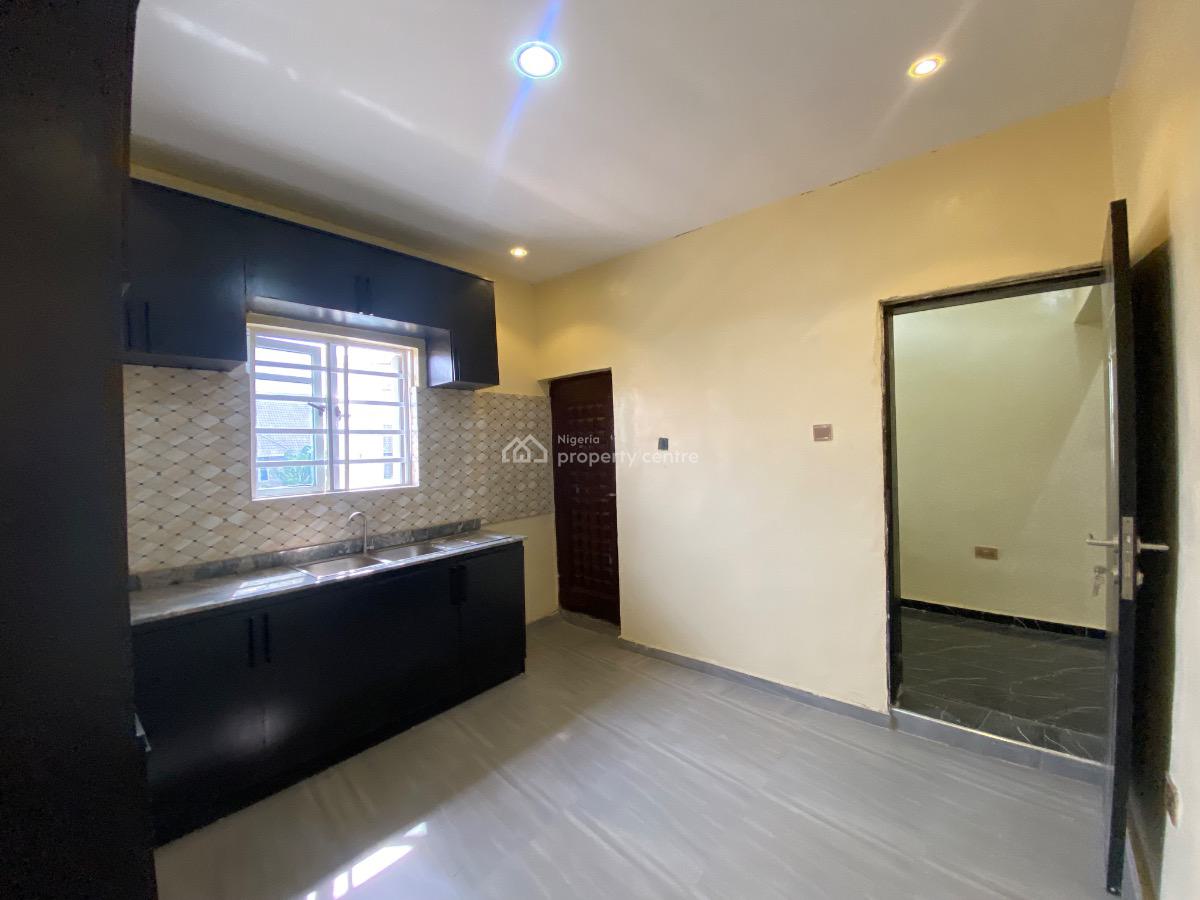 Lovely Newly Built 3-bedroom Flat  Egbeda / Oluwo Axis, Ibadan, Egbeda / Oluwo Axis, Ibadan, Oluwo, Egbeda, Oyo, Terraced Duplex for Rent