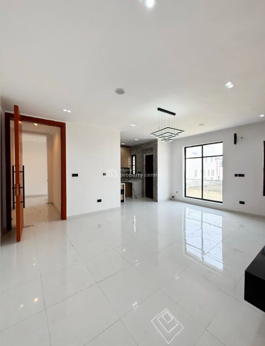 Tastefully Finished Luxury 2 Bedroom Apartment in a Communal Space, in a Well Secured Neighborhood, Ologolo, Lekki, Lagos, Flat / Apartment for Sale