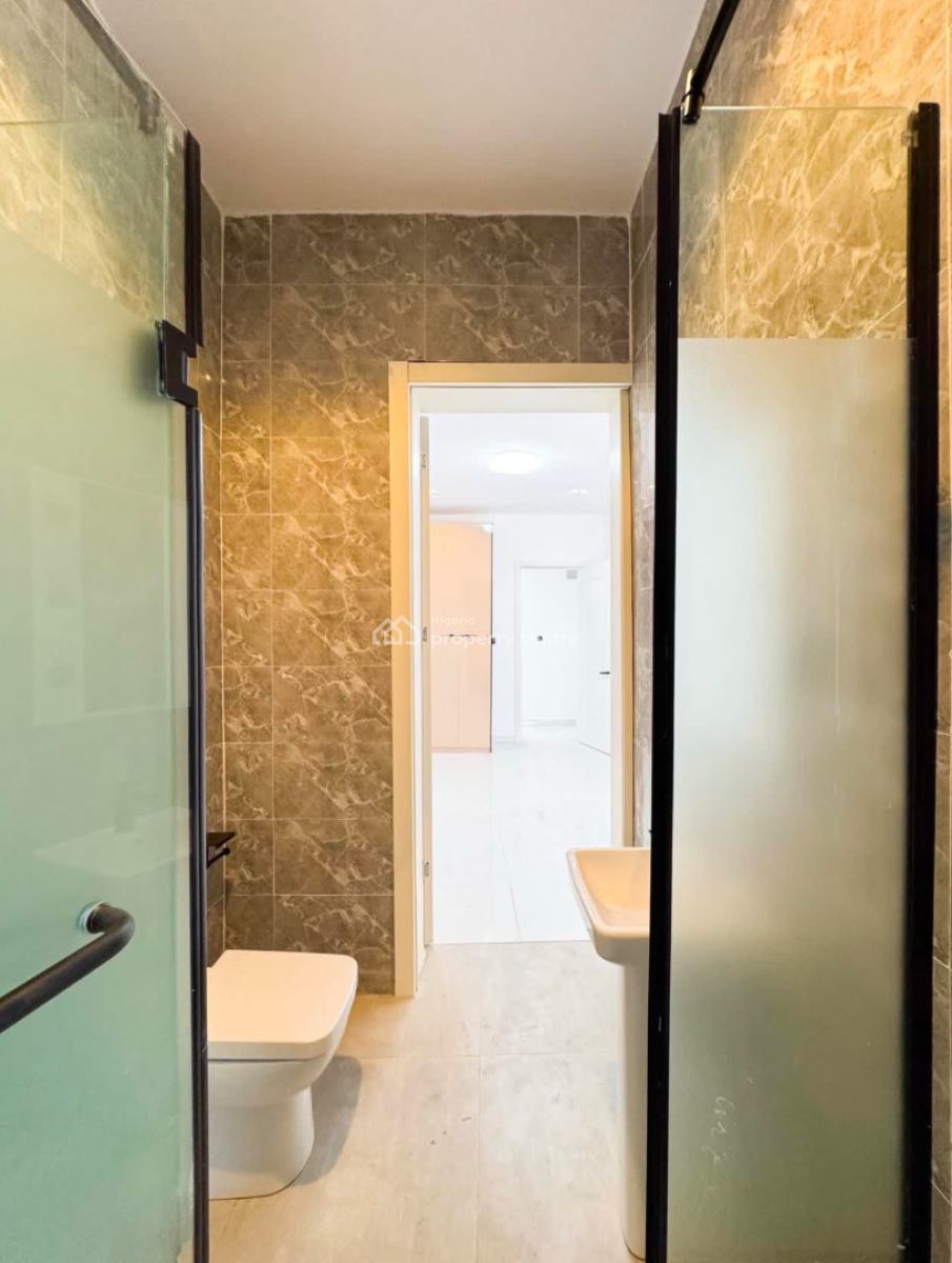 Tastefully Finished Luxury 2 Bedroom Apartment in a Communal Space, in a Well Secured Neighborhood, Ologolo, Lekki, Lagos, Flat / Apartment for Sale