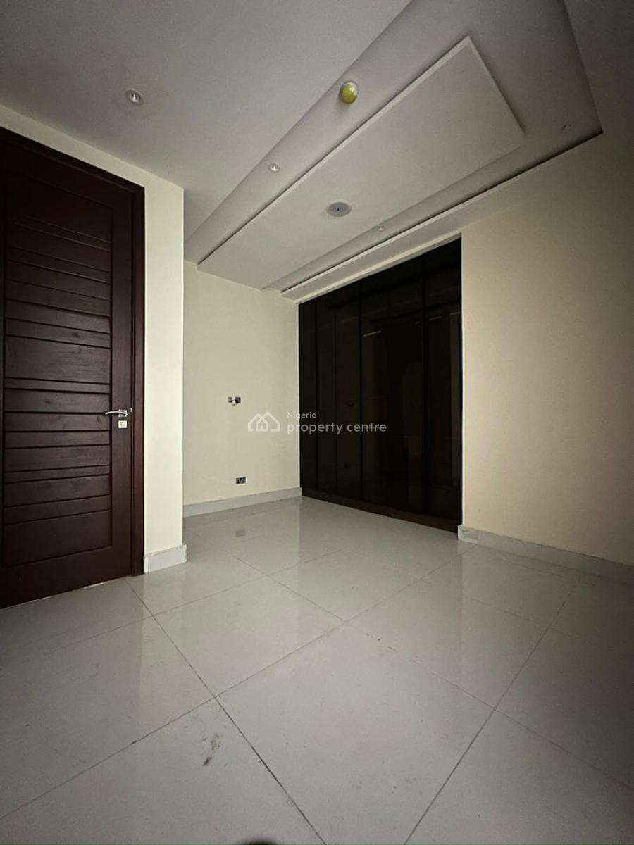 Luxurious 3bedroom Apartment with Bq ,pool,gym &reception, Off Bourdillon Road, Old Ikoyi, Ikoyi, Lagos, Flat / Apartment for Rent