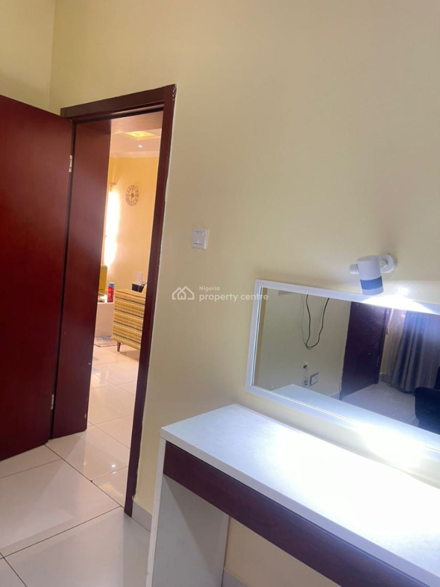 2 Bedroom Apartment, Off Admiralty Way, Lagos, Lekki Phase 1, Lekki, Lagos, Flat / Apartment Short Let