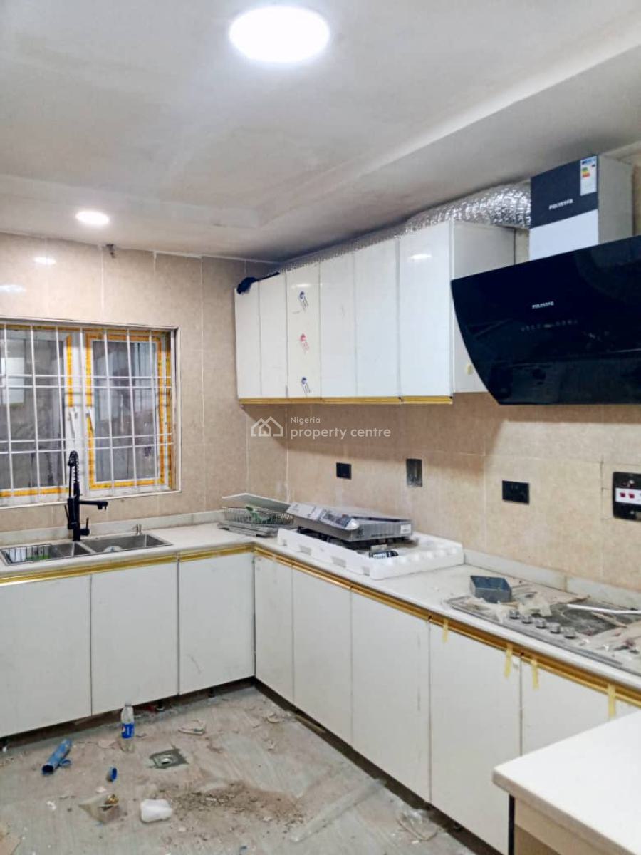 4 Bedroom Terrace Duplexes Nice Location, Utako, Utako, Abuja, Terraced Duplex for Sale