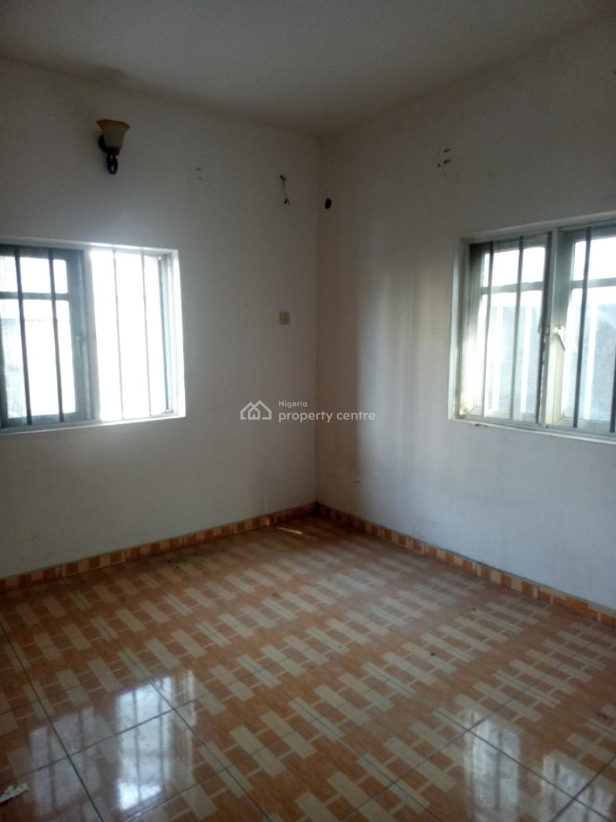 Affordable 2 Bed Downstairs, Off Mobil Road Ilaje, Ilaje, Ajah, Lagos, Flat / Apartment for Rent
