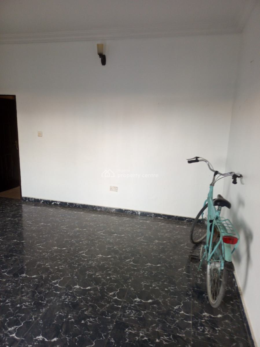 Affordable 2 Bed Downstairs, Off Mobil Road Ilaje, Ilaje, Ajah, Lagos, Flat / Apartment for Rent