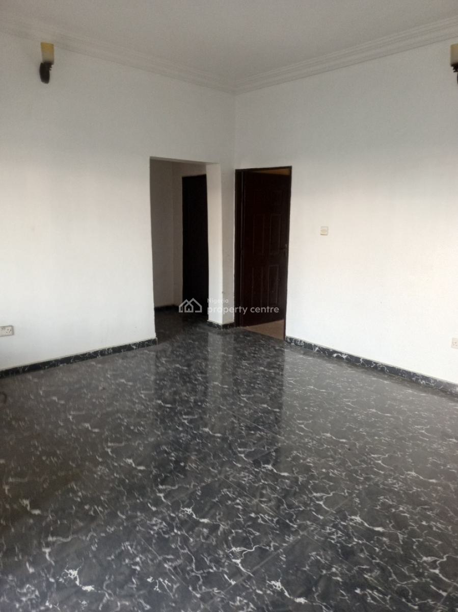 Affordable 2 Bed Downstairs, Off Mobil Road Ilaje, Ilaje, Ajah, Lagos, Flat / Apartment for Rent