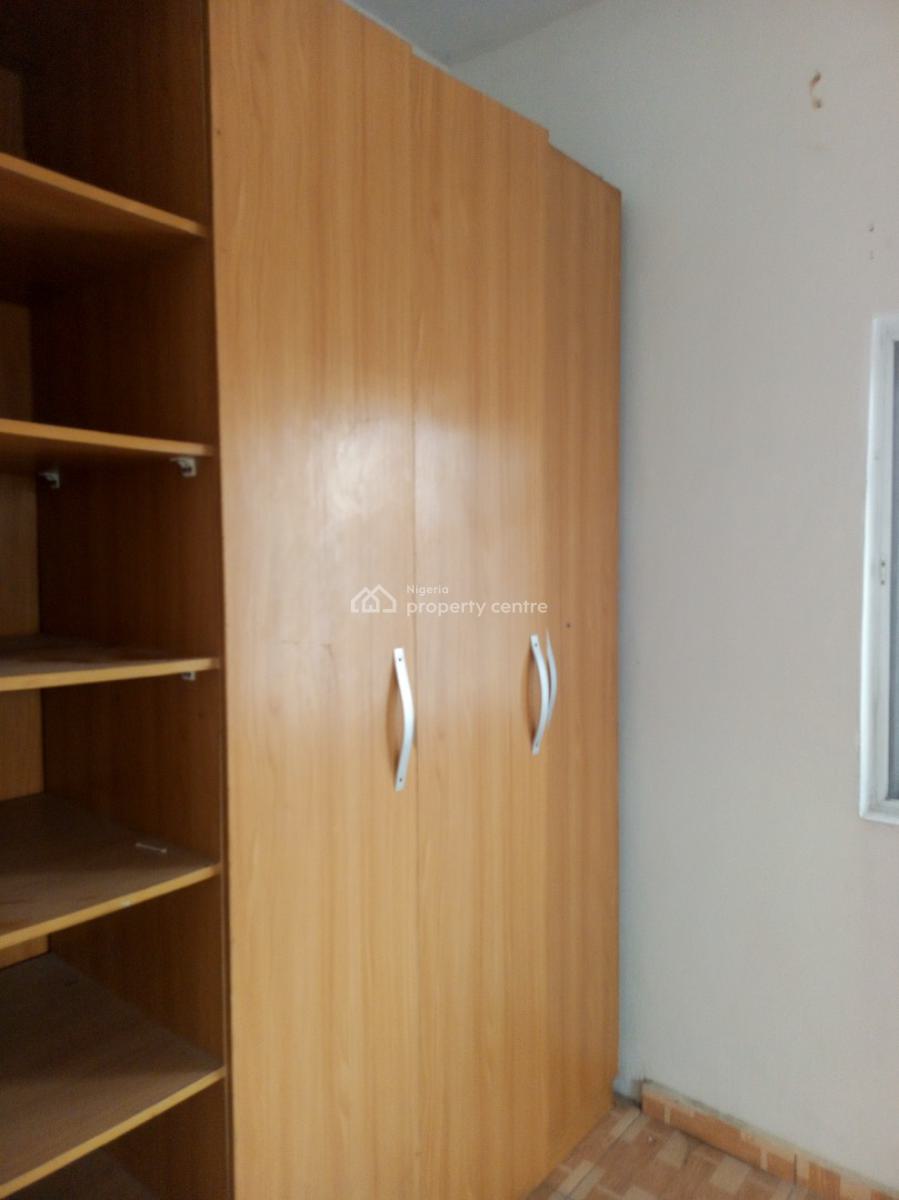 Affordable 2 Bed Downstairs, Off Mobil Road Ilaje, Ilaje, Ajah, Lagos, Flat / Apartment for Rent