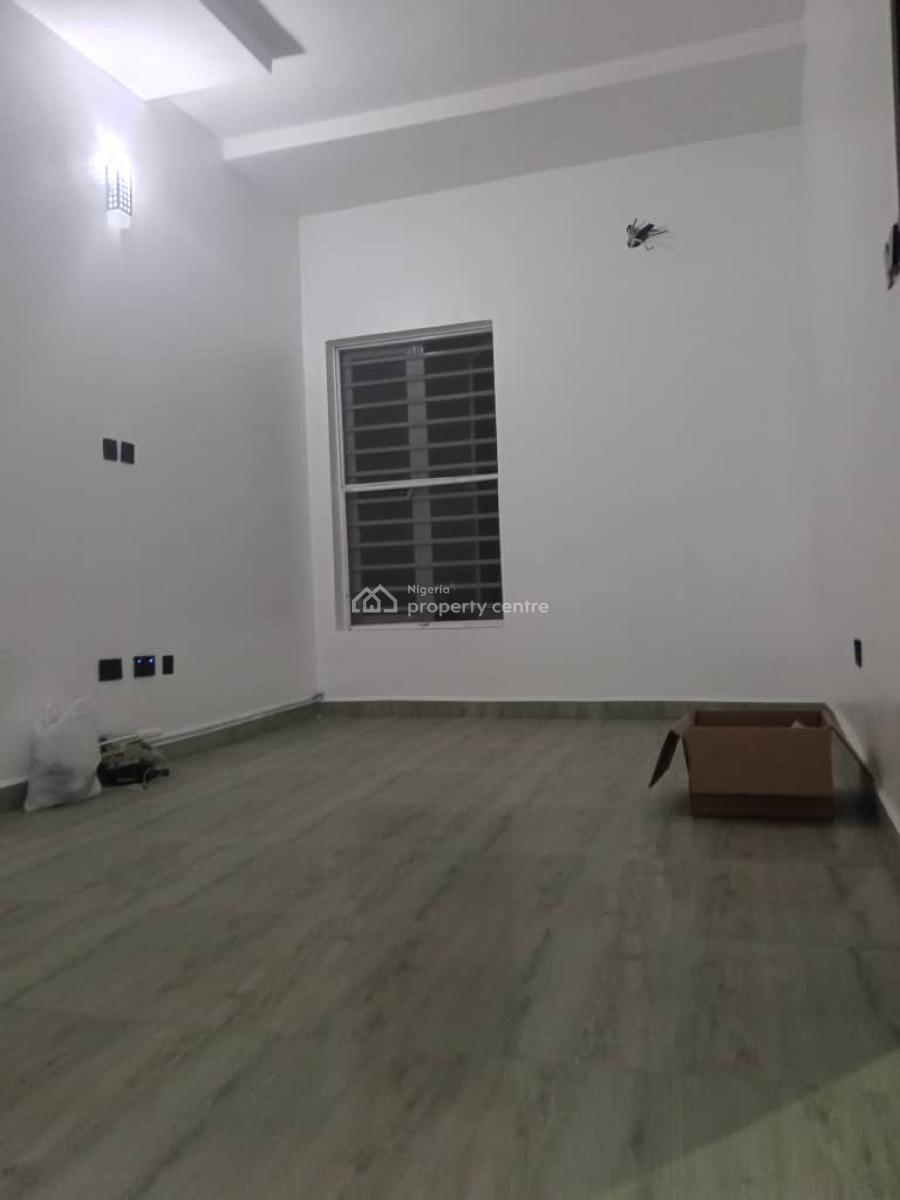 Luxurious 2 Bedroom Apartment with Excellent Facilities, Ologolo, Lekki, Lagos, Flat / Apartment for Rent