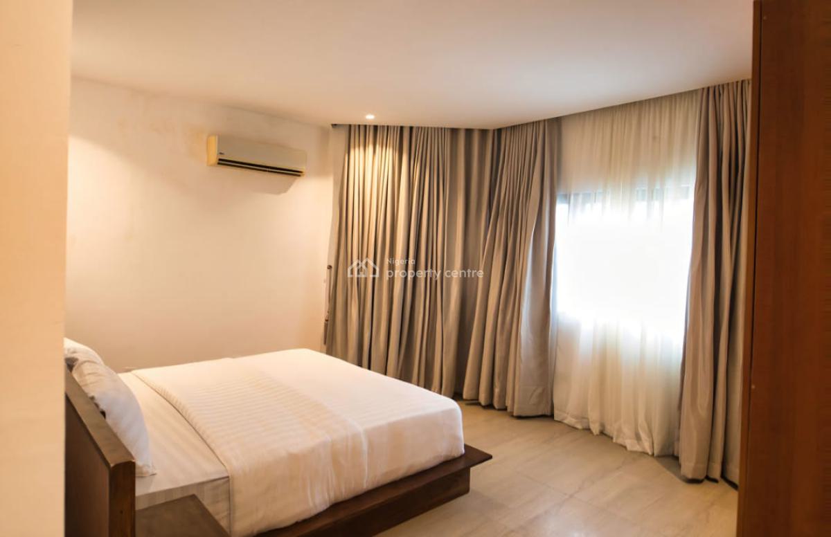 a Well Maintained  & Fully Serviced  3 Bedroom Apartment with a Room B, Victoria Island (vi), Lagos, Flat / Apartment for Rent