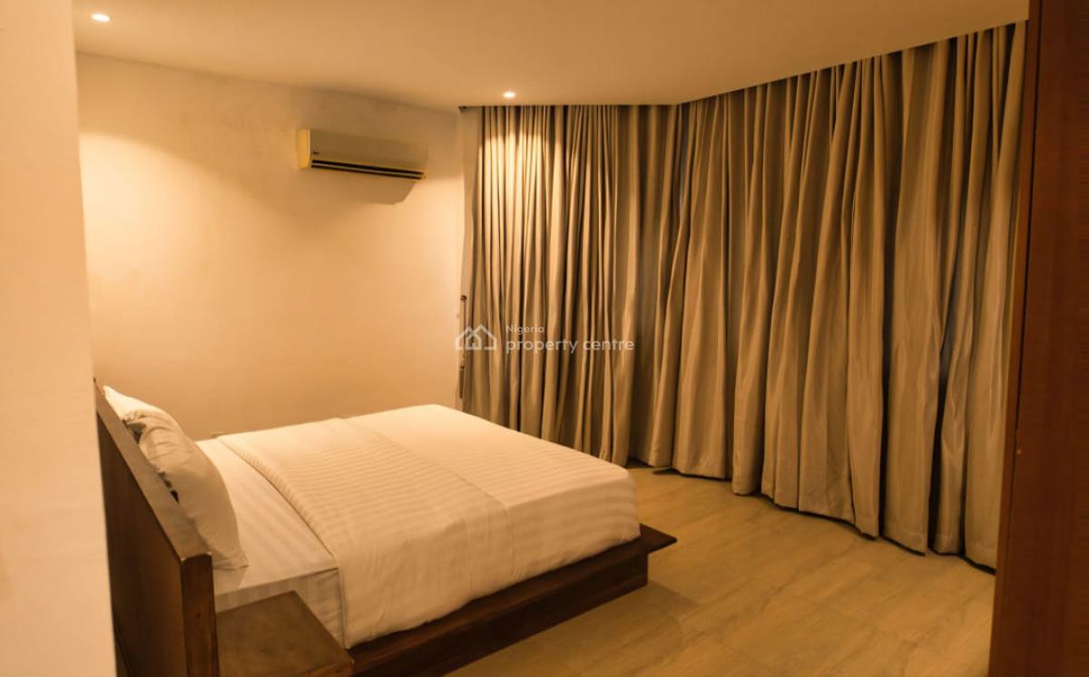 a Well Maintained  & Fully Serviced  3 Bedroom Apartment with a Room B, Victoria Island (vi), Lagos, Flat / Apartment for Rent