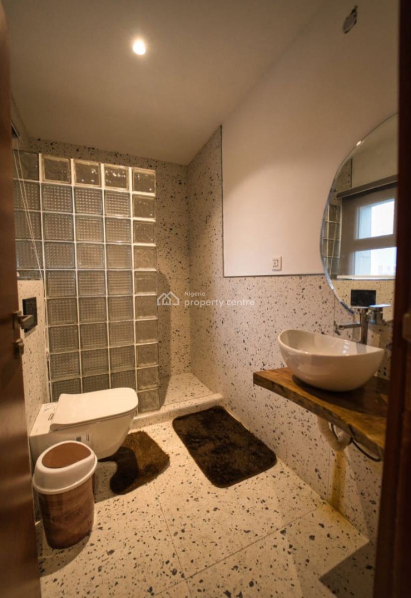 a Well Maintained  & Fully Serviced  3 Bedroom Apartment with a Room B, Victoria Island (vi), Lagos, Flat / Apartment for Rent