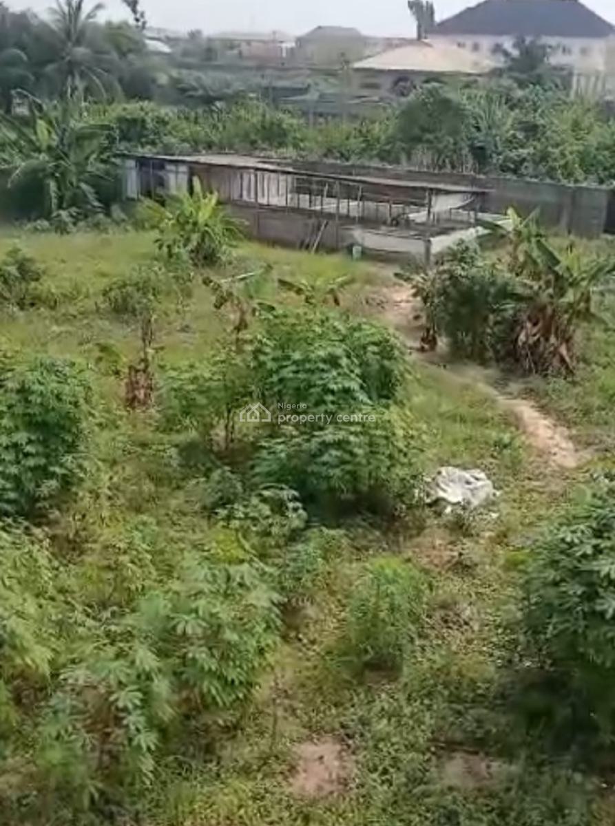 4 Bedroom Duplex on 3 Plots of Land, Bayeku Igbogbo, Igbogbo, Ikorodu, Lagos, Detached Duplex for Sale