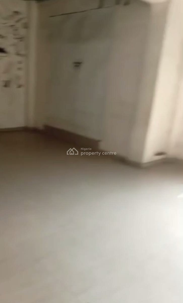 Spacious Modern Shop Space with 2 Toilet, Off, Ojuelegba, Surulere, Lagos, Shop for Rent