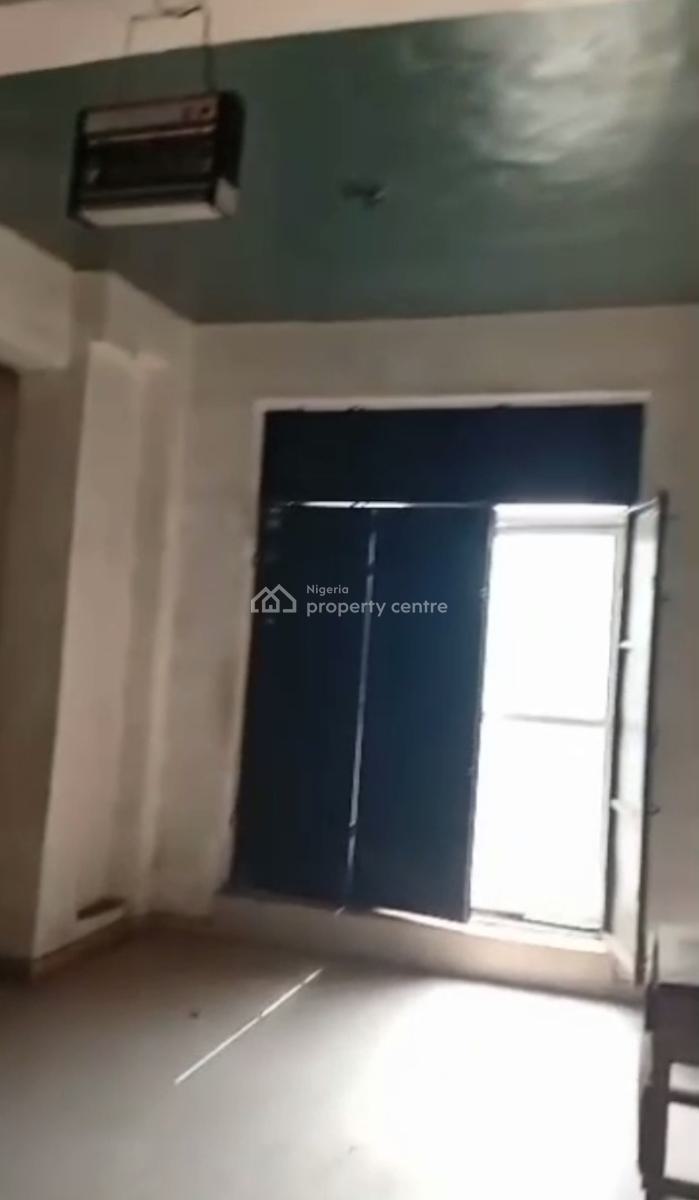Spacious Modern Shop Space with 2 Toilet, Off, Ojuelegba, Surulere, Lagos, Shop for Rent