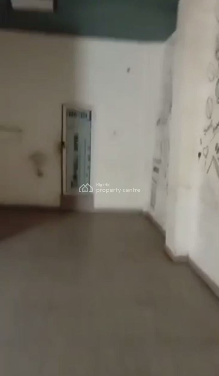 Spacious Modern Shop Space with 2 Toilet, Off, Ojuelegba, Surulere, Lagos, Shop for Rent