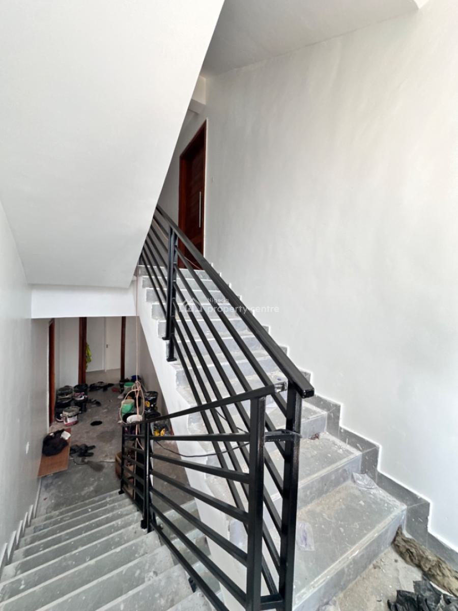 Clean 1bedroom Apartment, Ilasan Axis in Ikate, Ikate, Lekki, Lagos, Block of Flats for Sale