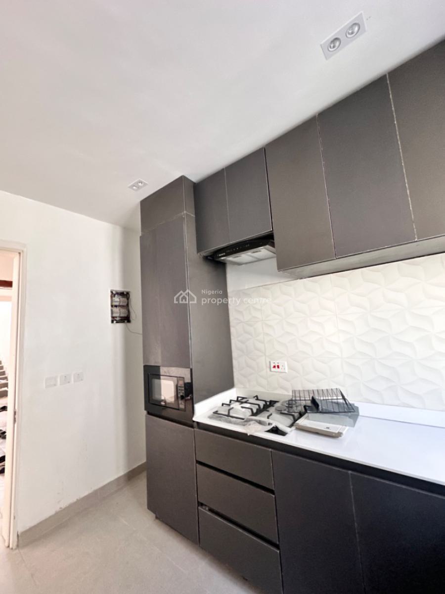 Clean 1bedroom Apartment, Ilasan Axis in Ikate, Ikate, Lekki, Lagos, Block of Flats for Sale