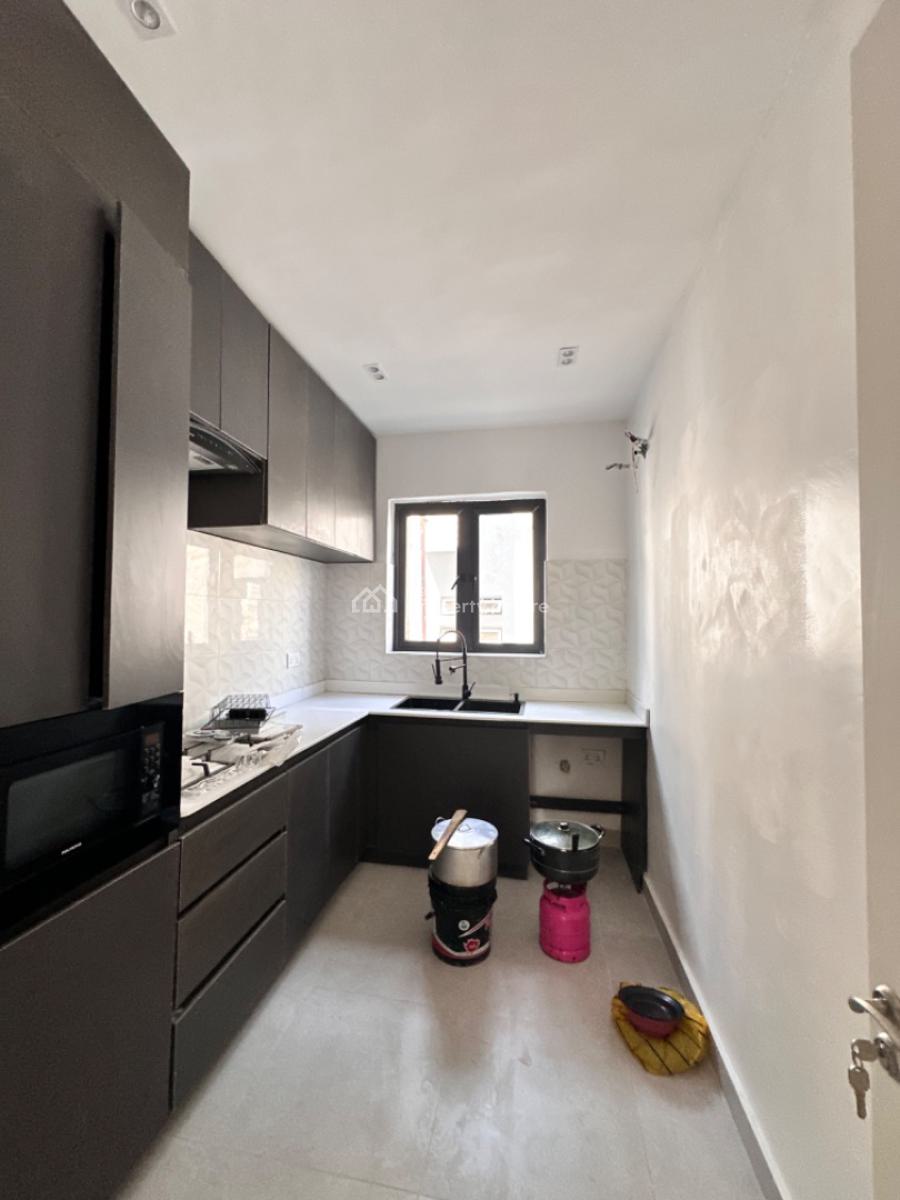 Clean 1bedroom Apartment, Ilasan Axis in Ikate, Ikate, Lekki, Lagos, Block of Flats for Sale