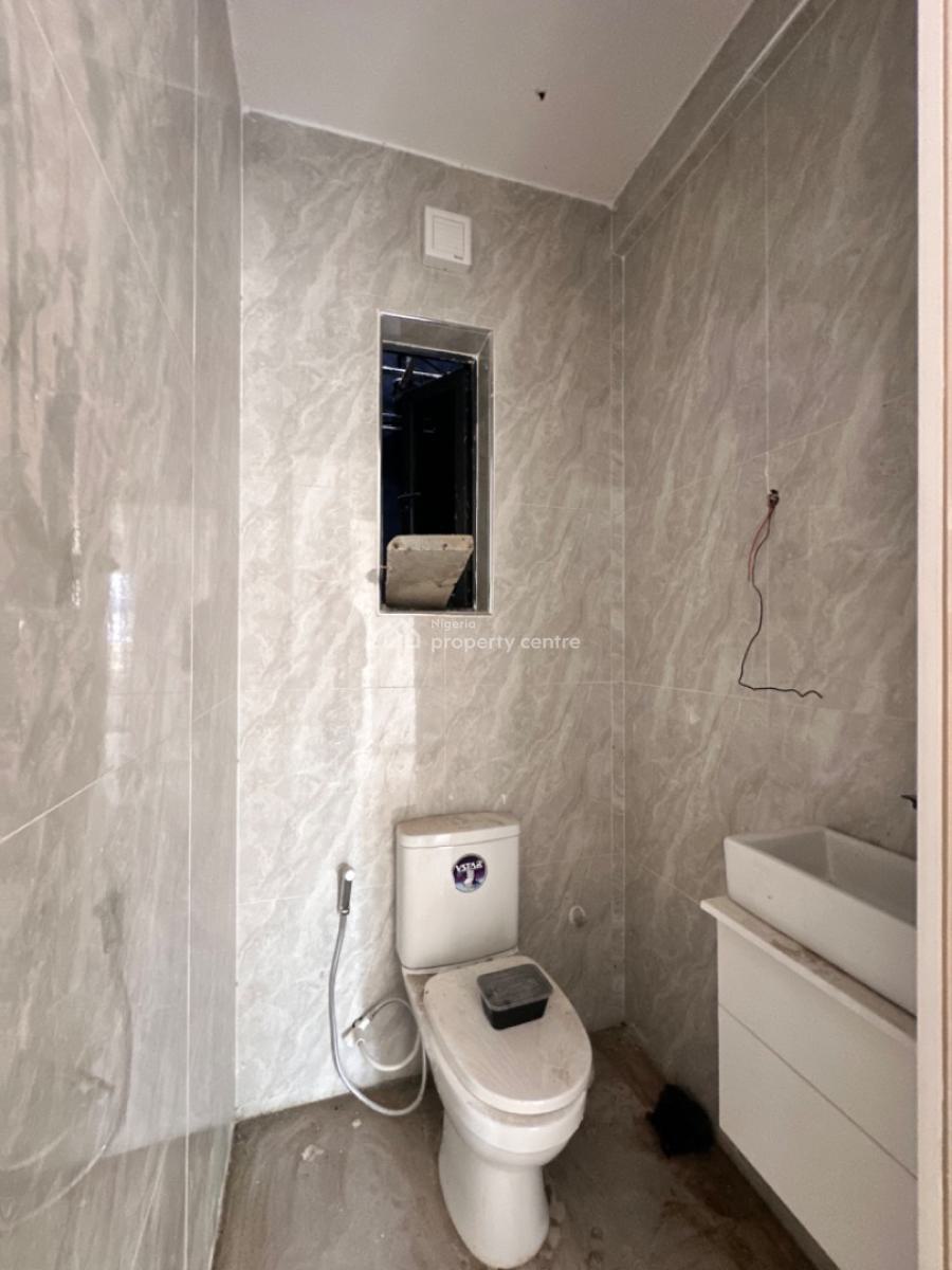 Clean 1bedroom Apartment, Ilasan Axis in Ikate, Ikate, Lekki, Lagos, Block of Flats for Sale