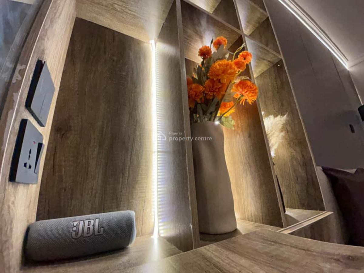 The Hobbit, Lekki Phase 1, Lekki, Lagos, Flat / Apartment Short Let