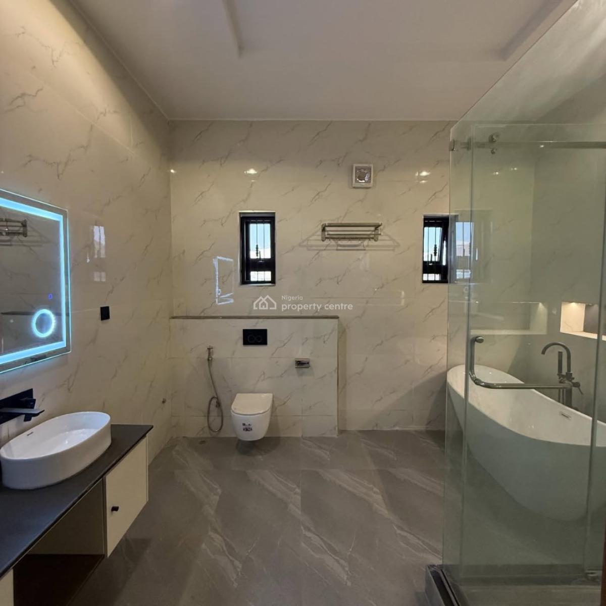 Regal 7bedroom Detached Duplex with a Pool, Asokoro District, Abuja, Detached Duplex for Sale