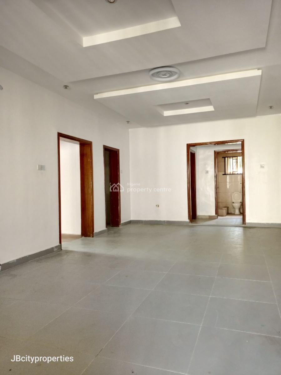 Spacious 2 Bedroom Apartment, Ogombo, Ogombo, Ajah, Lagos, Flat / Apartment for Rent