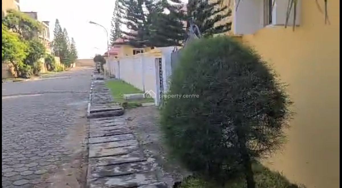 Well Maintained Corner Piece 5 Bedroom Detached House on 1225sqm, By Elf., Lekki Phase 1, Lekki, Lagos, Detached Duplex for Sale