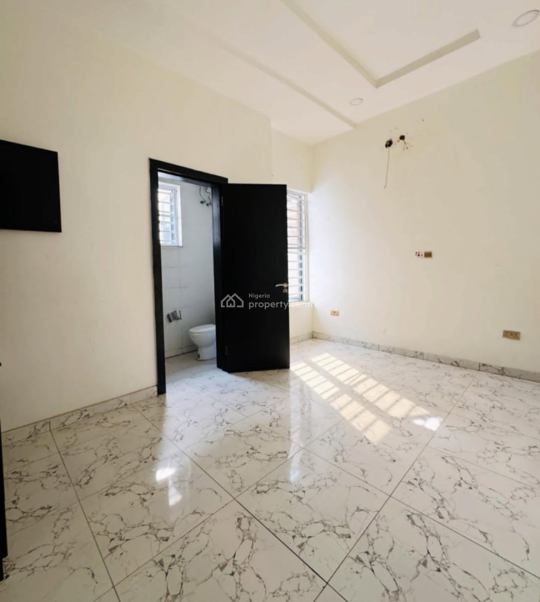 Well Spacious Service Four Bedroom Terrace House, Orchid Road, Lekki, Lagos, House for Rent